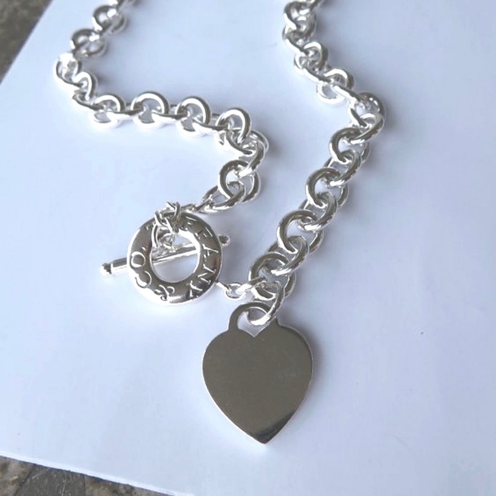 Tiffany & Co Toggle Heart Tag Necklace - Picture 6 of 8